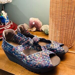 Bernie Mev Blue Multi Woven Wedge HALLE Mary Jane Shoe Slip On Size 39/US 8.5